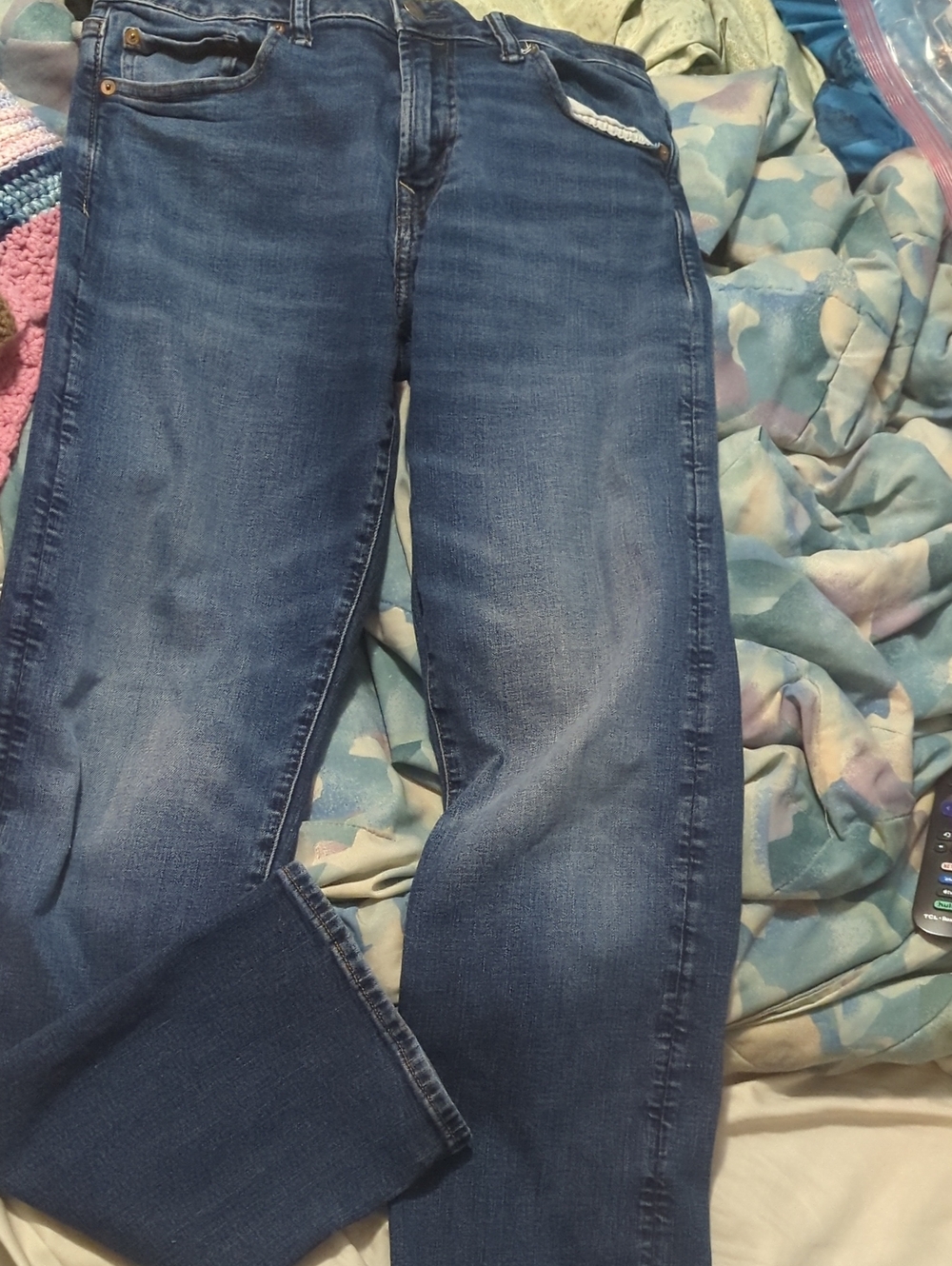 American Eagle Outfitters men’s Straight Leg Blue Jeans